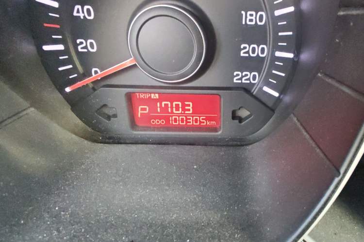Used Kia K2 2012 Sedan 1.4L Automatic GLS Commemorative Edition Odometer Close Up