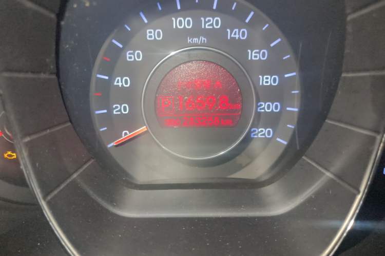 Used Kia K2 2012 Sedan 1.6L Automatic Transmission Premium Commemorative Edition Odometer Close Up
