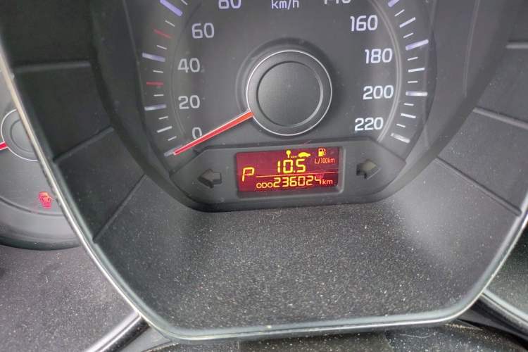 Used Kia K2 2012 Sedan 1.4L Automatic GLS Commemorative Edition Odometer Close Up