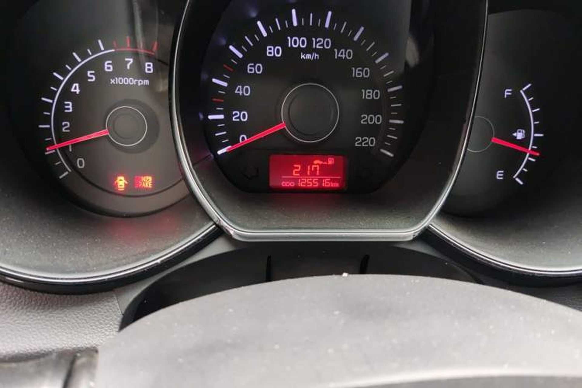 Used Kia K2 2012 Sedan 1.4L MT GLS Commemorative Edition Odometer Close Up