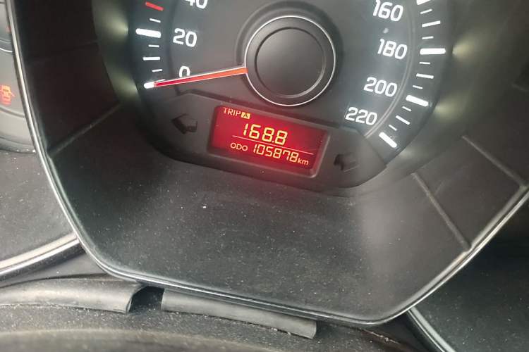 Used Kia K2 2012 Sedan 1.4L MT GLS Commemorative Edition Odometer Close Up