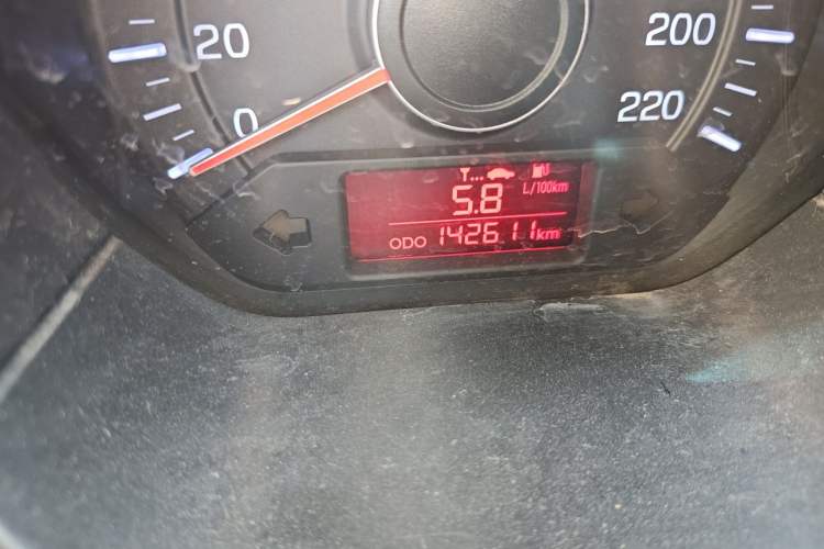 Used Kia K2 2012 Sedan 1.4L MT GLS Commemorative Edition Odometer Close Up