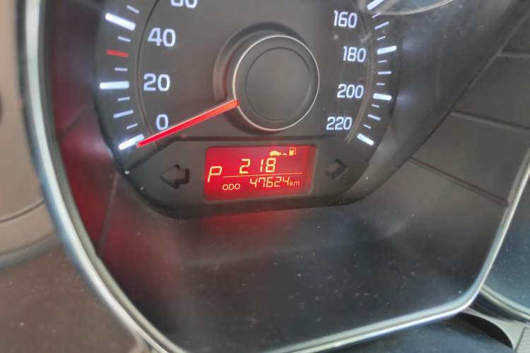Used Kia K2 2012 Sedan 1.4L Automatic GLS Commemorative Edition Odometer Close Up