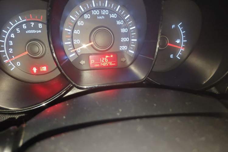 Used Kia K2 2012 Sedan 1.4L Automatic GLS Commemorative Edition Odometer Close Up