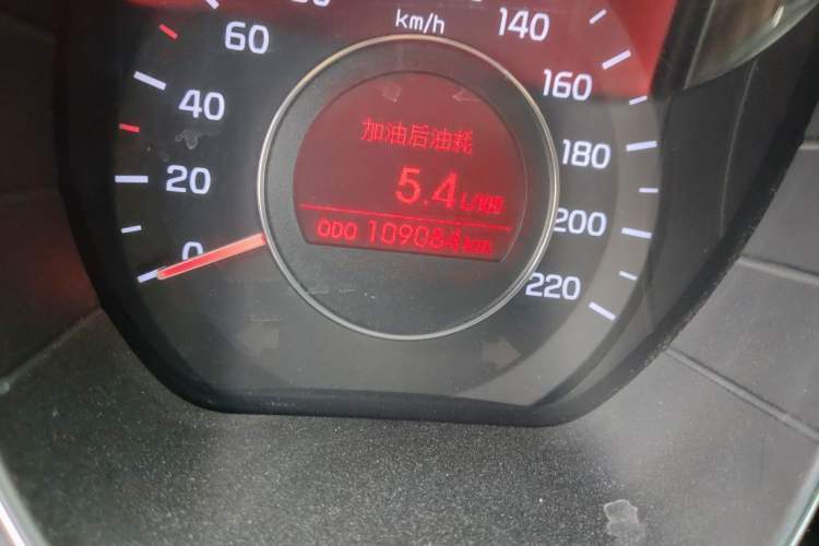 Used Kia K2 2012 Sedan 1.4L MT TOP Commemorative Edition Odometer Close Up
