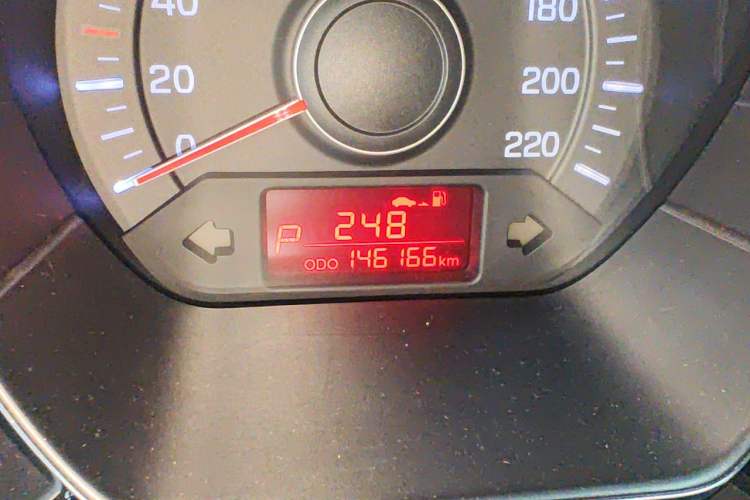 Used Kia K2 2012 Sedan 1.4L Automatic GLS Commemorative Edition Odometer Close Up
