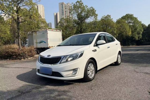 Used Kia K2 2012 Sedan 1.4L MT GLS Commemorative Edition
