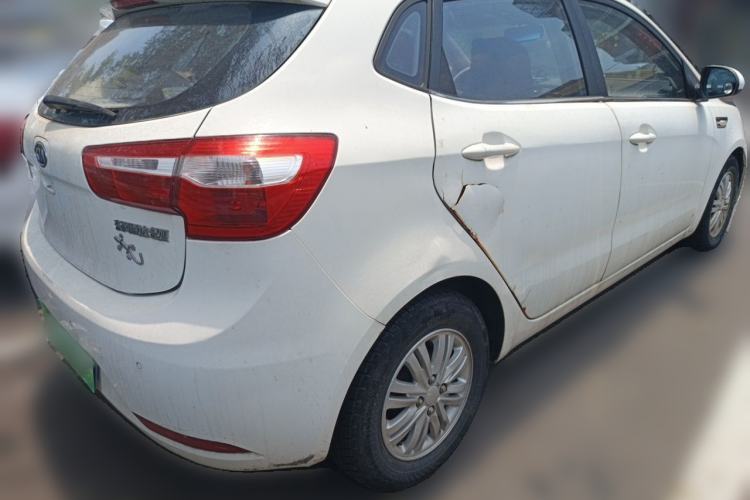 Used Kia K2 2012 Hatchback 1.4L AT GLS Rear Right 45 Deg