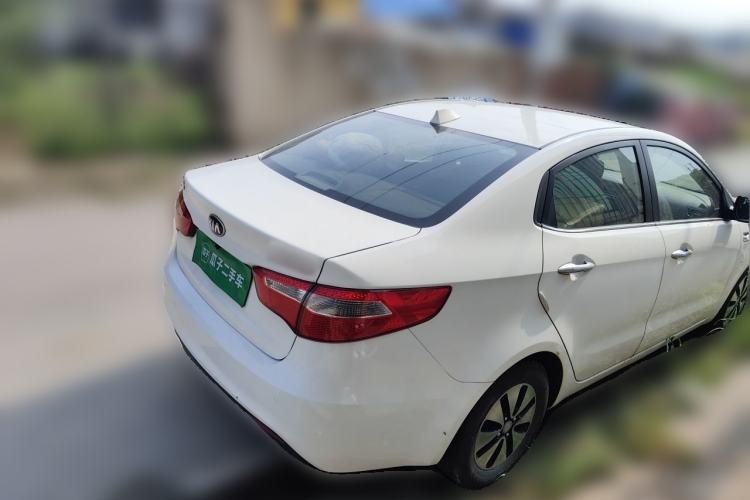 Used Kia K2 2012 Sedan 1.4L MT GLS Commemorative Edition Rear Right 45 Deg