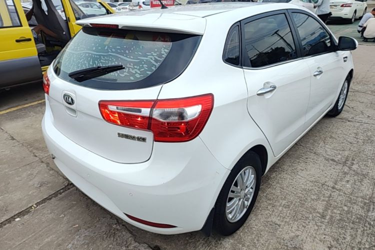 Used Kia K2 2012 Hatchback 1.4L MT Cool Edition Commemorative Model Rear Right 45 Deg