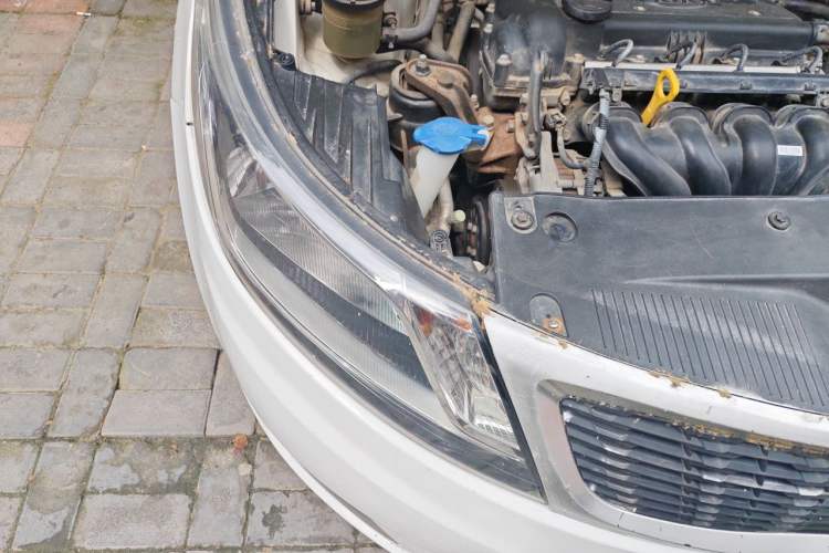 Used Kia K2 2012 Hatchback 1.4L Automatic Cool Edition Right Front Headlight