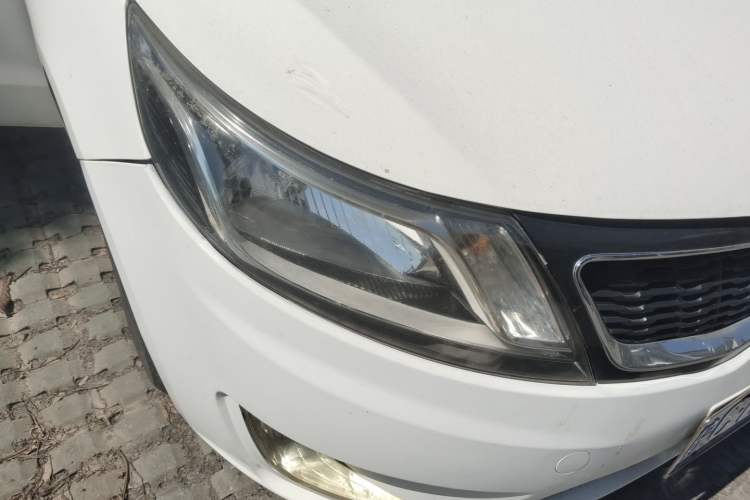 Used Kia K2 2012 Sedan 1.4L MT TOP Commemorative Edition Right Front Headlight