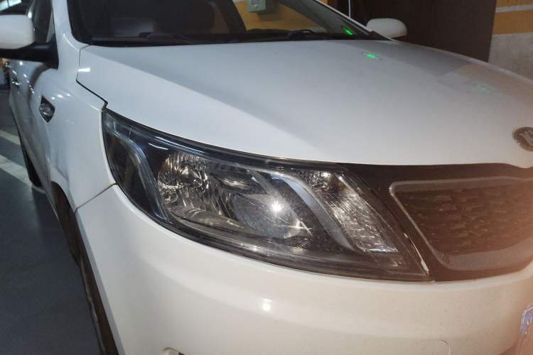 Used Kia K2 2012 Hatchback 1.4L Automatic Cool Edition Right Front Headlight