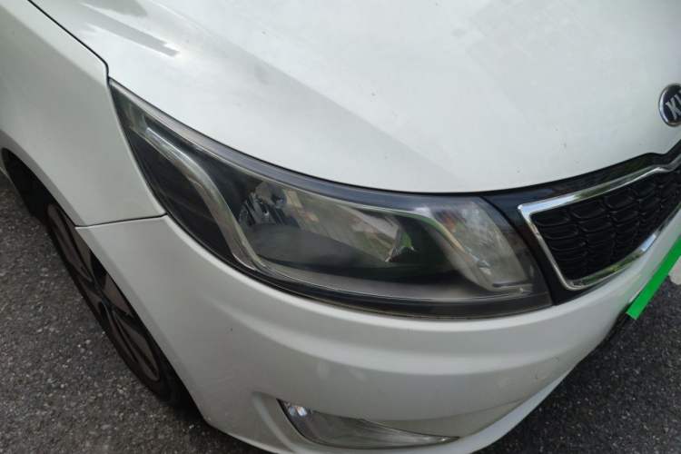 Used Kia K2 2012 Sedan 1.6L Automatic Transmission Premium Commemorative Edition Right Front Headlight