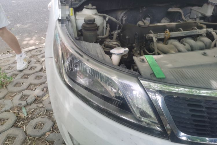 Used Kia K2 2012 Sedan 1.4L MT GLS Commemorative Edition Right Front Headlight