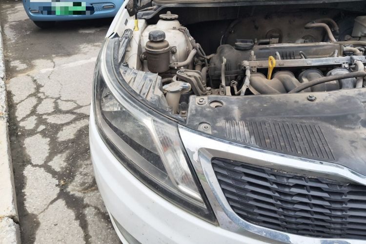 Used Kia K2 2012 Sedan 1.4L MT GLS Commemorative Edition Right Front Headlight