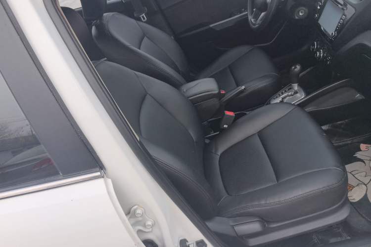 Used Kia K2 2012 Sedan 1.4L Automatic GLS Commemorative Edition Right Front Seat