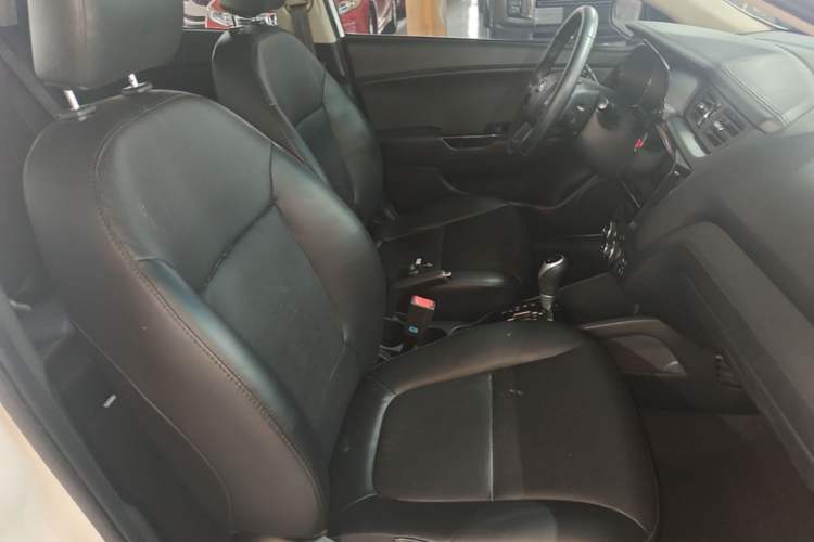 Used Kia K2 2012 Sedan 1.6L Automatic Transmission Premium Commemorative Edition Right Front Seat