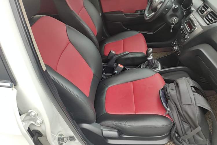 Used Kia K2 2012 Hatchback 1.4L MT Cool Edition Commemorative Model Right Front Seat