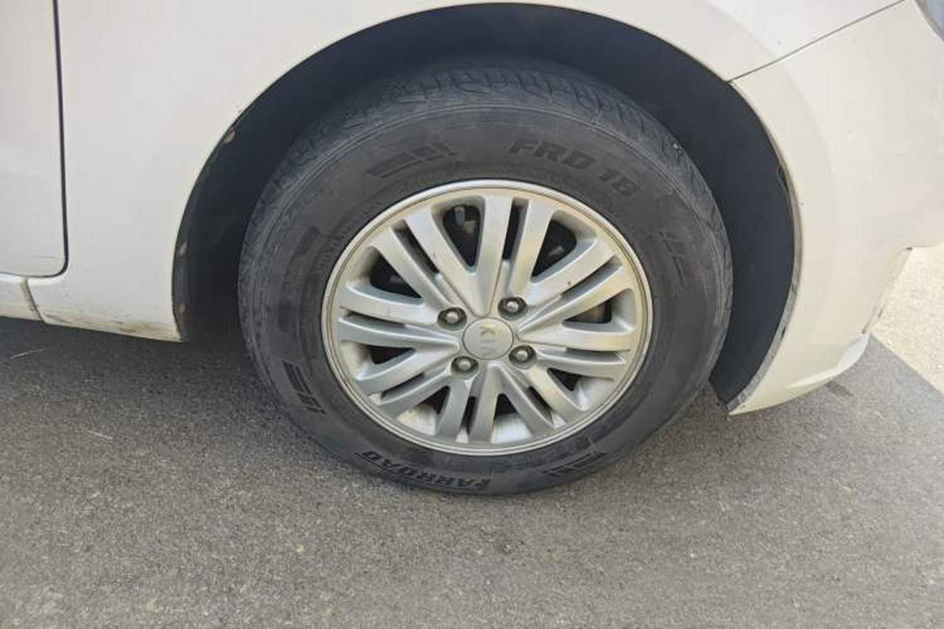 Used Kia K2 2012 Sedan 1.4L MT GLS Commemorative Edition Right Front Wheel Hub