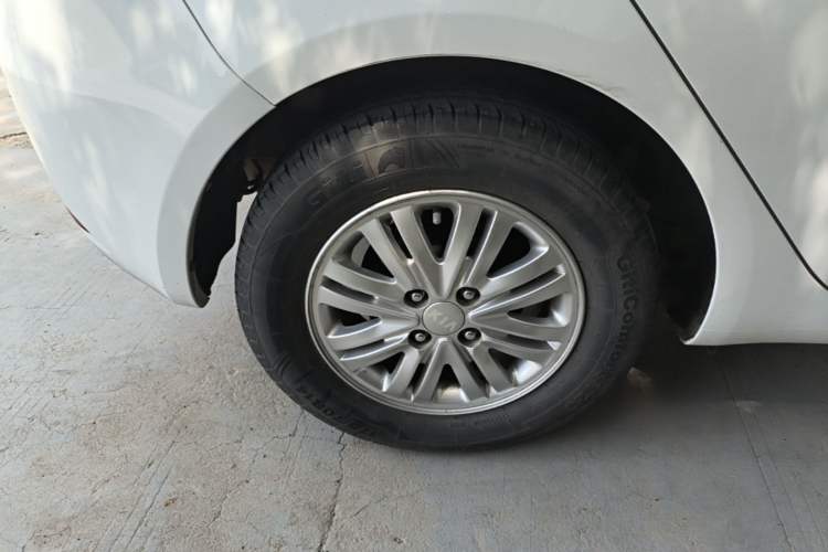 Used Kia K2 2012 Hatchback 1.4L MT Cool Edition Commemorative Model Right Rear Wheel Hub