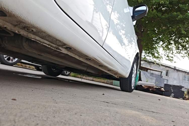 Used Kia K2 2012 Sedan 1.4L Automatic GLS Commemorative Edition Right Side Sill