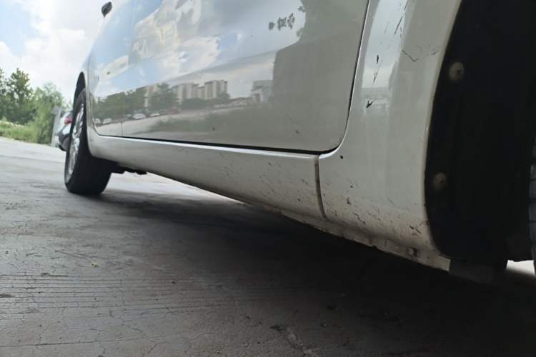 Used Kia K2 2012 Hatchback 1.4L MT Cool Edition Commemorative Model Right Side Sill