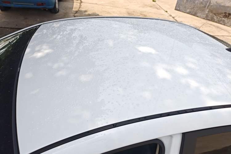 Used Kia K2 2012 Sedan 1.4L Automatic GLS Commemorative Edition Roof
