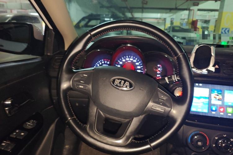 Used Kia K2 2012 Sedan 1.6L Automatic Transmission Premium Commemorative Edition Steering Wheel