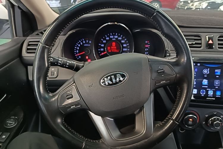 Used Kia K2 2012 Sedan 1.6L Automatic Transmission Premium Commemorative Edition Steering Wheel