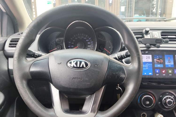 Used Kia K2 2012 Sedan 1.4L Automatic GLS Commemorative Edition Steering Wheel