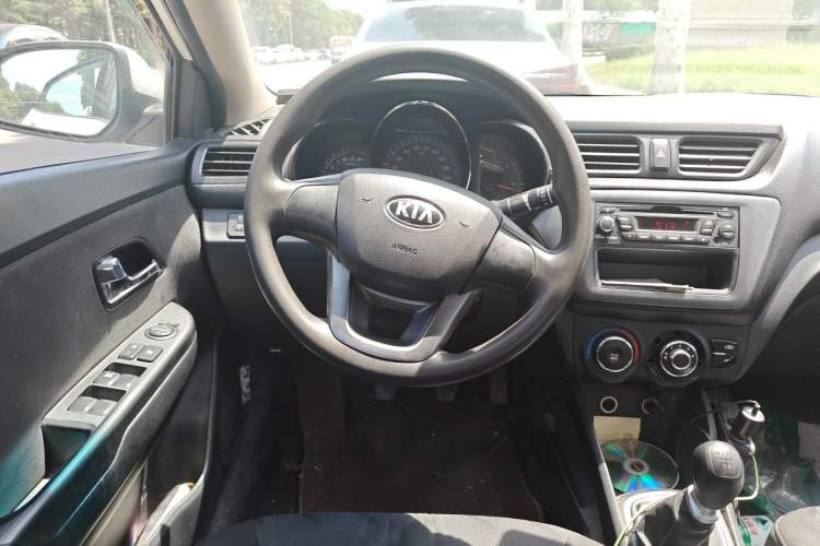 Used Kia K2 2012 Sedan 1.4L MT GLS Commemorative Edition Steering Wheel