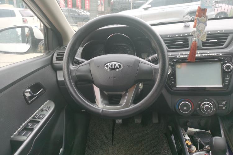 Used Kia K2 2012 Sedan 1.4L MT GLS Commemorative Edition Steering Wheel