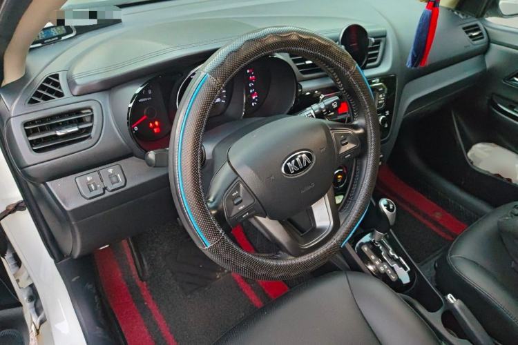Used Kia K2 2012 Hatchback 1.6L AT Premium Commemorative Edition Steering Wheel
