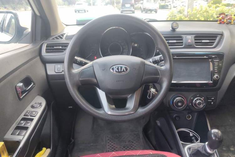 Used Kia K2 2012 Sedan 1.4L MT GL Commemorative Edition Steering Wheel