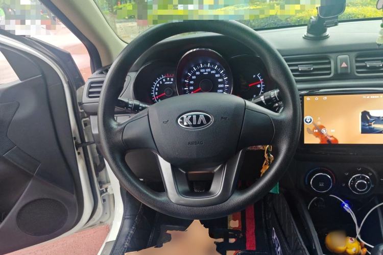 Used Kia K2 2012 Sedan 1.4L MT GLS Commemorative Edition Steering Wheel