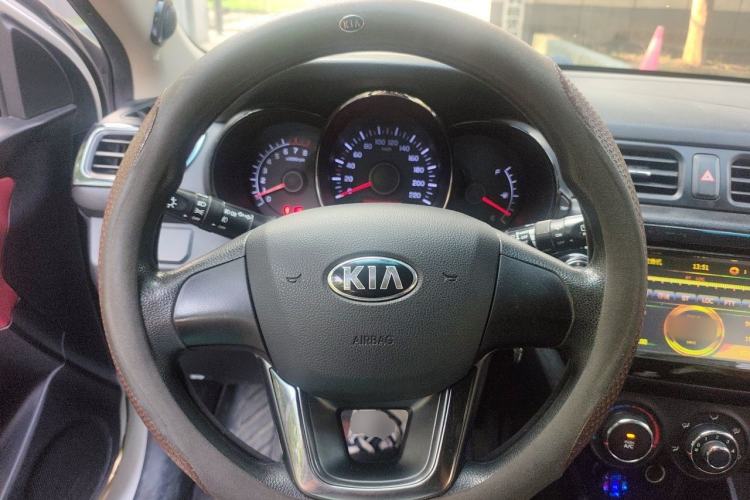 Used Kia K2 2012 Hatchback 1.4L Automatic Cool Edition Steering Wheel