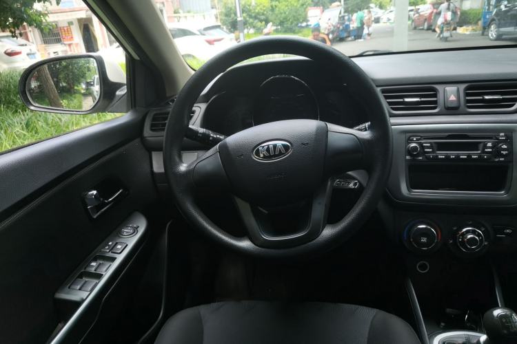 Used Kia K2 2012 Sedan 1.4L MT GLS Commemorative Edition Steering Wheel