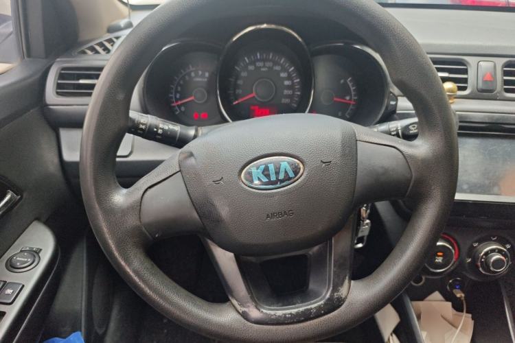 Used Kia K2 2012 Sedan 1.4L MT GLS Commemorative Edition Steering Wheel