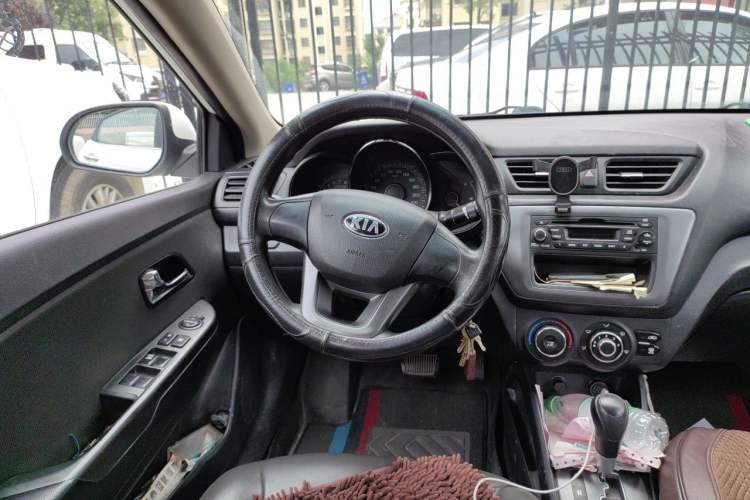 Used Kia K2 2012 Sedan 1.4L Automatic GLS Commemorative Edition Steering Wheel