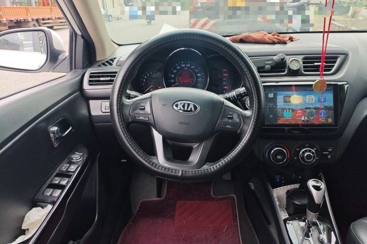 Used Kia K2 2012 Hatchback 1.6L AT Premium Commemorative Edition Steering Wheel
