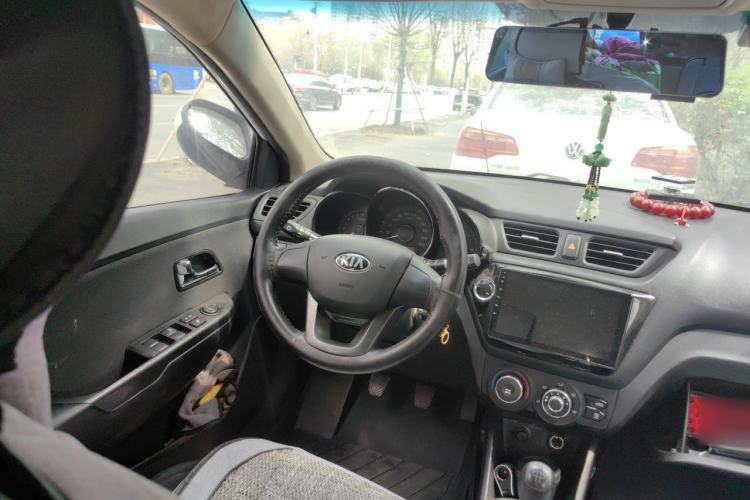 Used Kia K2 2012 Sedan 1.4L MT GLS Commemorative Edition Steering Wheel