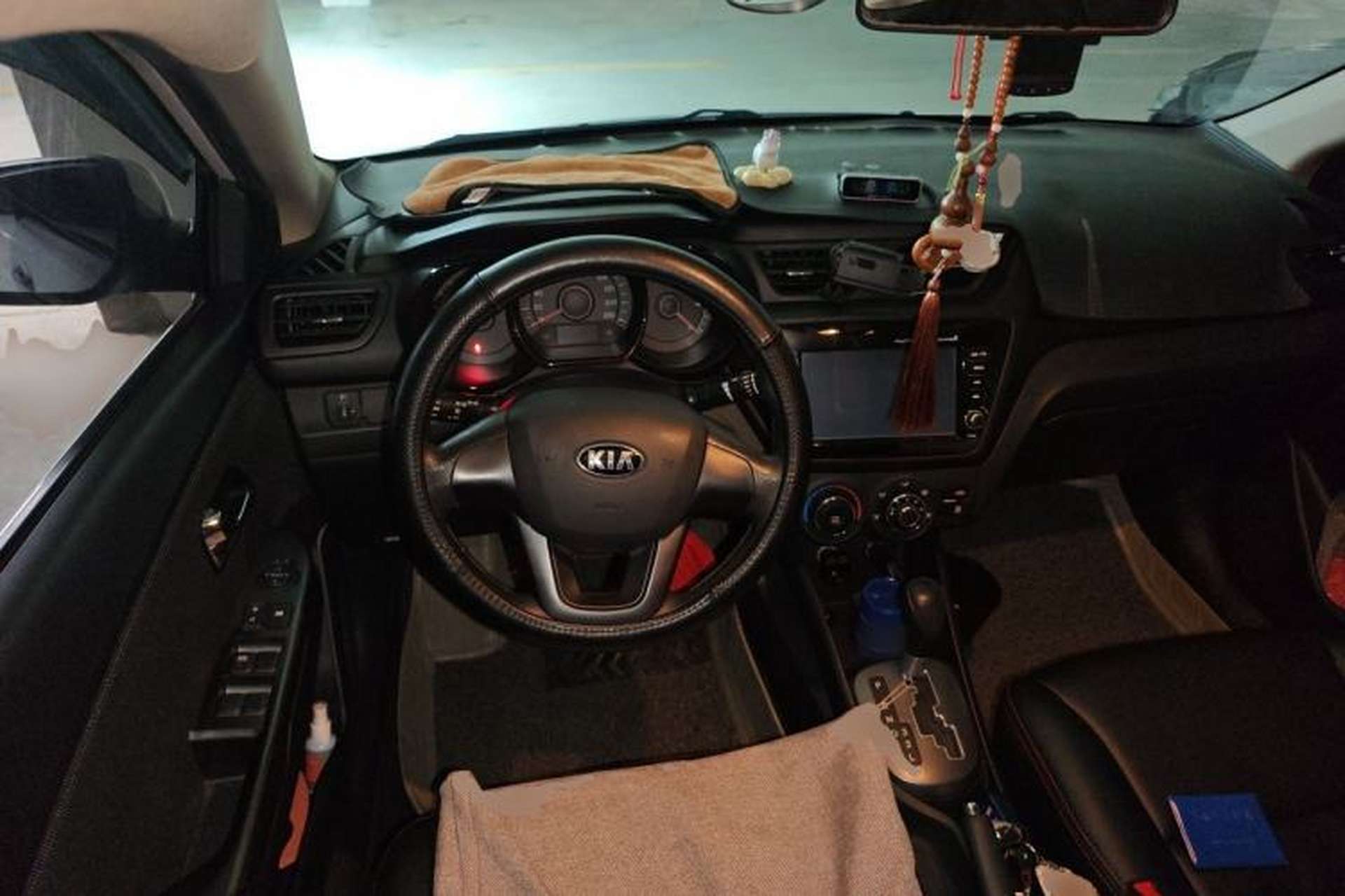 Used Kia K2 2012 Sedan 1.4L Automatic GLS Commemorative Edition Steering Wheel