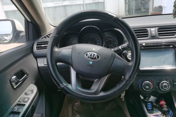 Used Kia K2 2012 Sedan 1.4L MT GLS Commemorative Edition Steering Wheel