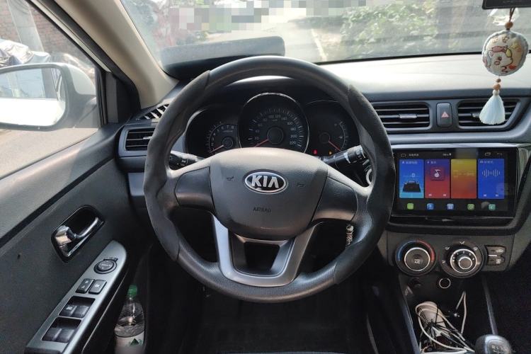 Used Kia K2 2012 Sedan 1.4L MT GLS Commemorative Edition Steering Wheel