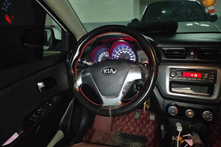 Used Kia K2 2012 Sedan 1.4L MT TOP Commemorative Edition Steering Wheel