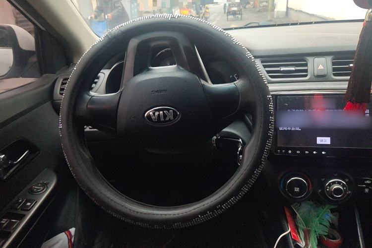 Used Kia K2 2012 Sedan 1.4L MT GLS Commemorative Edition Steering Wheel