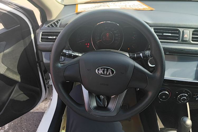 Used Kia K2 2012 Sedan 1.4L AT TOP Anniversary Edition Steering Wheel