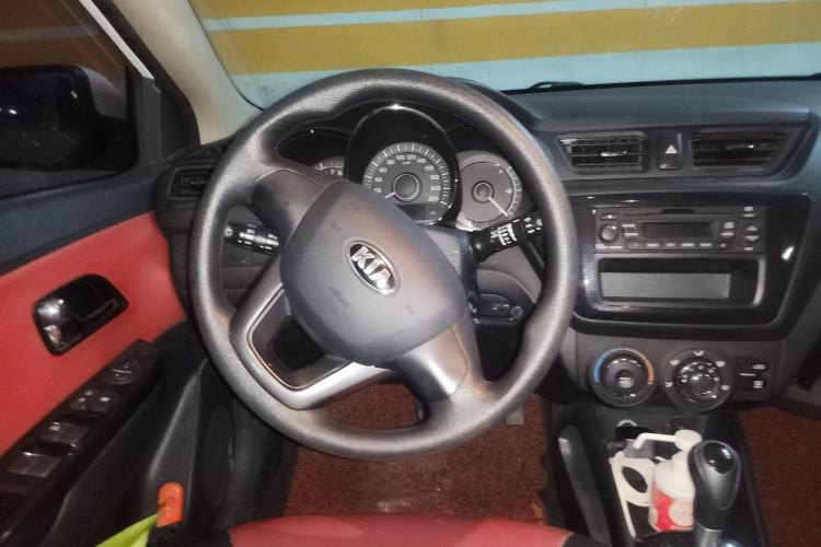 Used Kia K2 2012 Hatchback 1.4L Automatic Cool Edition Steering Wheel