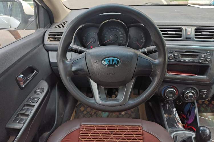 Used Kia K2 2012 Sedan 1.4L MT GLS Commemorative Edition Steering Wheel